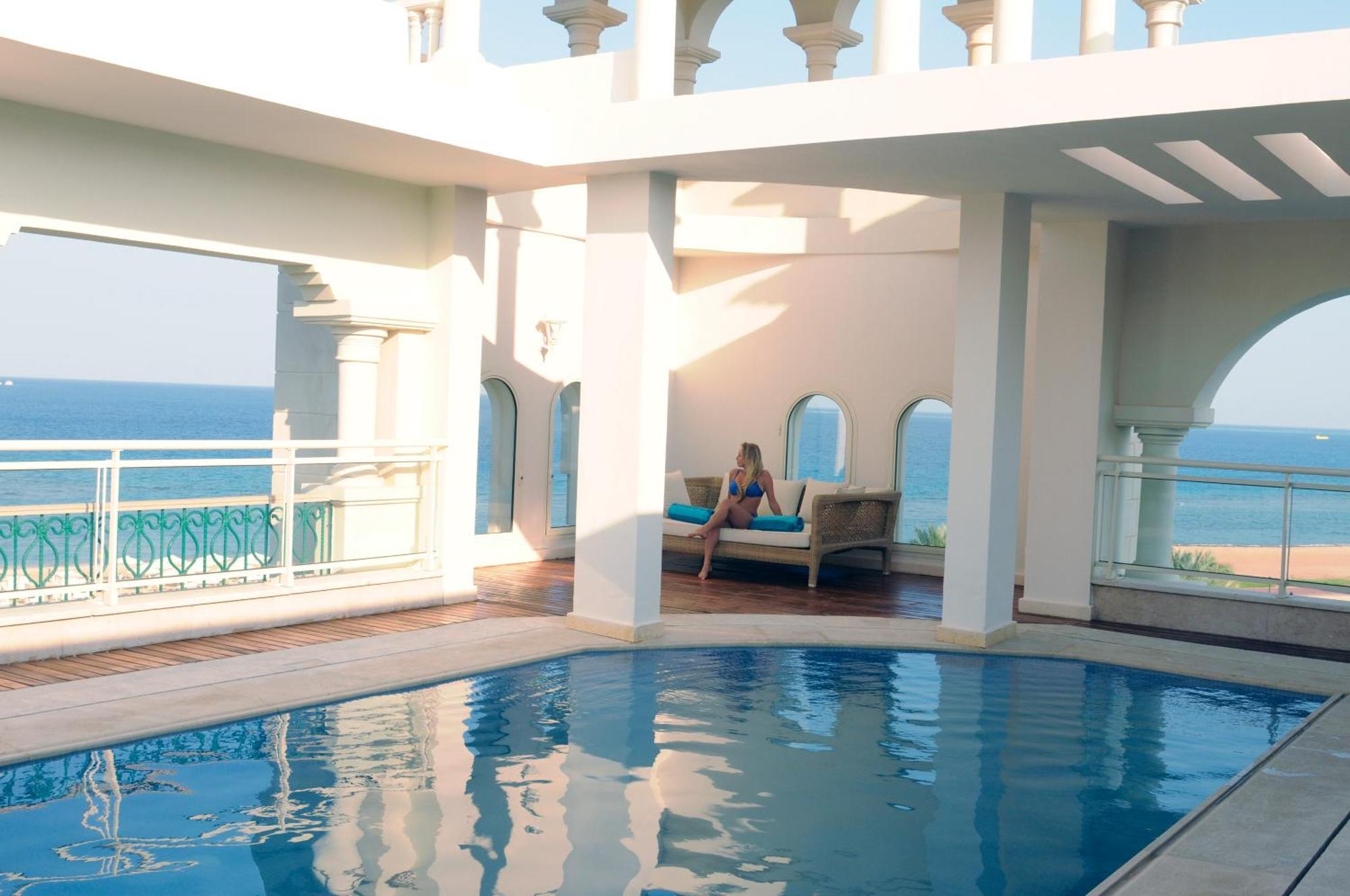 Baron Palace Sahl Hasheesh Hurgada Dış mekan fotoğraf The pool at the hotel