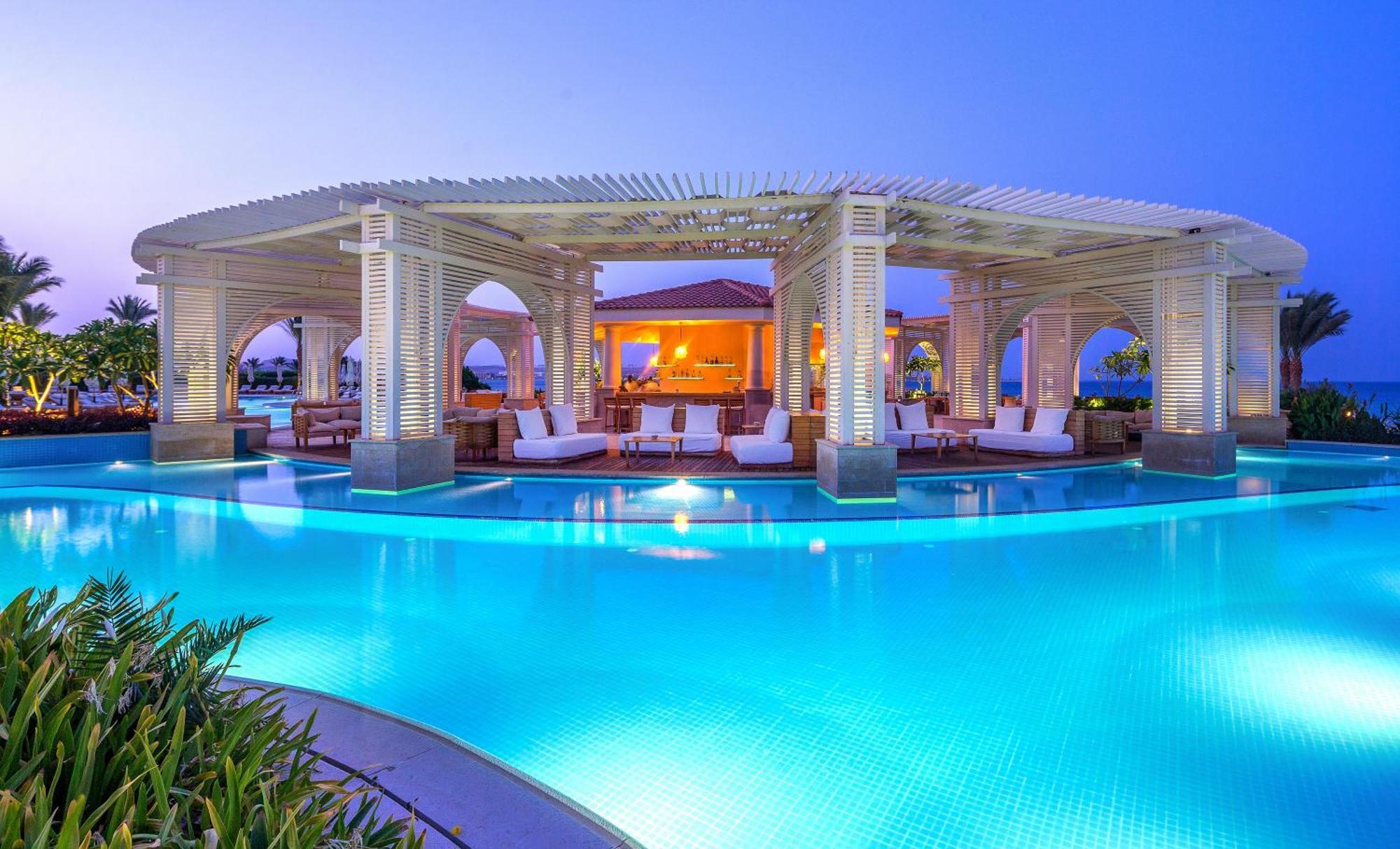 Baron Palace Sahl Hasheesh Hurgada Dış mekan fotoğraf The pool at the resort